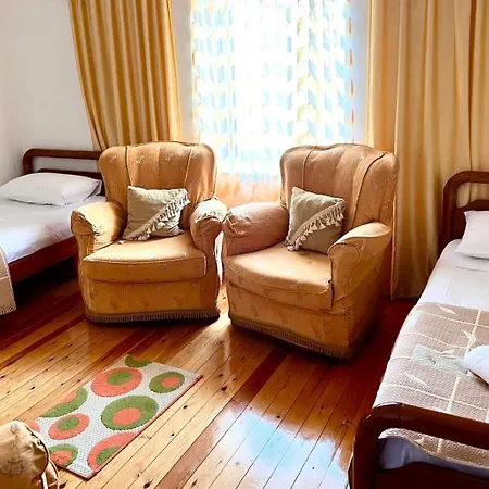 Apartment In Center